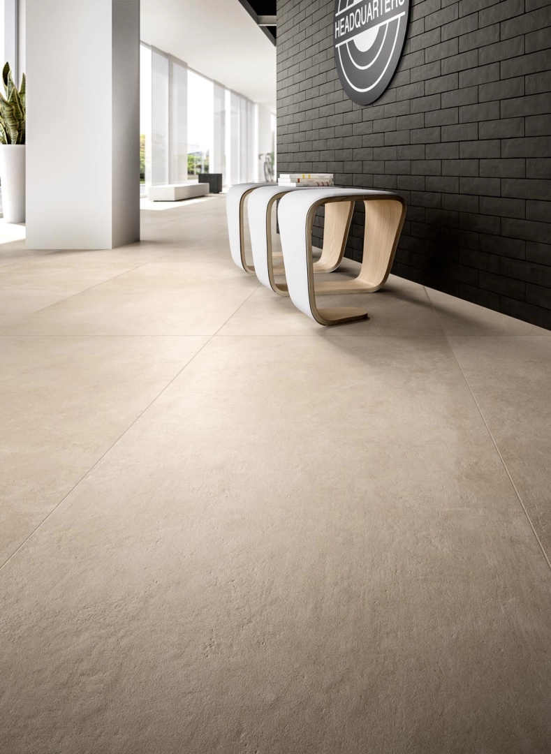 Płytki gresowe Ragno Brick Glossy efekt cegła w nowoczesnym salonie