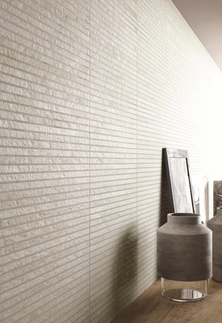 Ragno Stoneway Barge Antica gres o efekcie terrazzo, Kamień w eleganckim wnętrzu z kominkiem