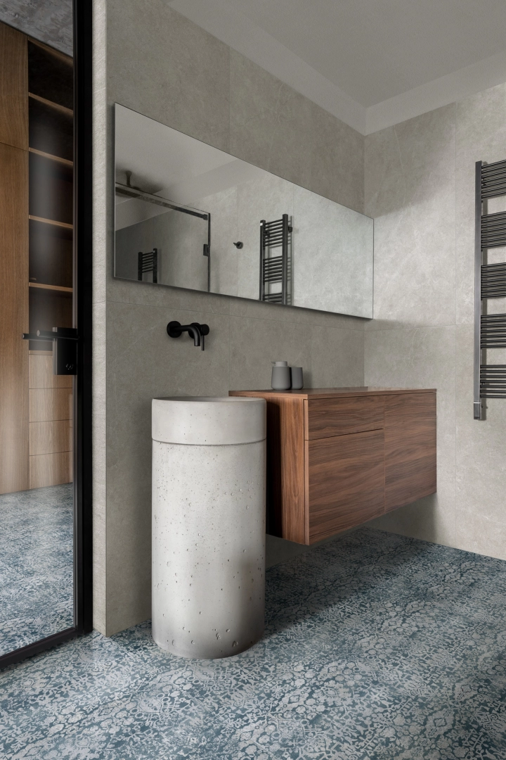 Gres Ragno Realstone Argent efekt beton w minimalistycznym salonie