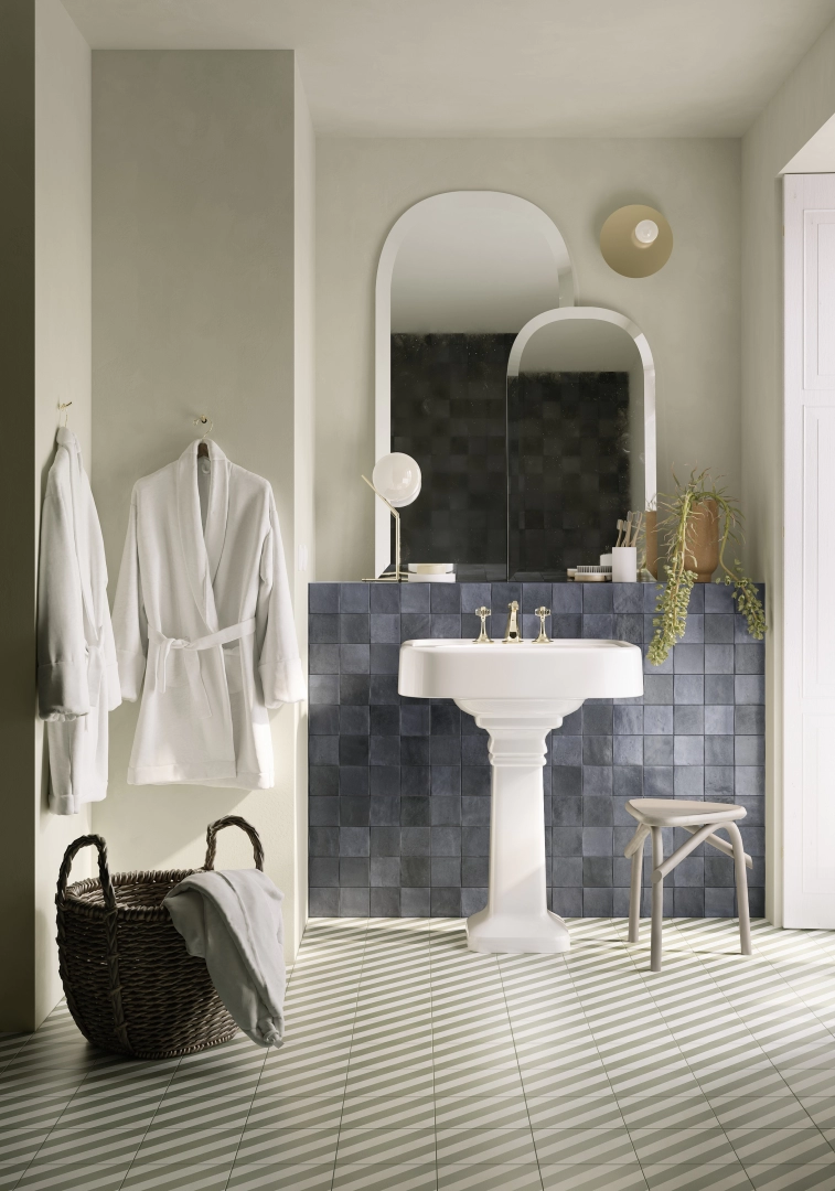 Gres porcelanowy Ragno Mélange efekt kolor w przestronnej strefie dziennej