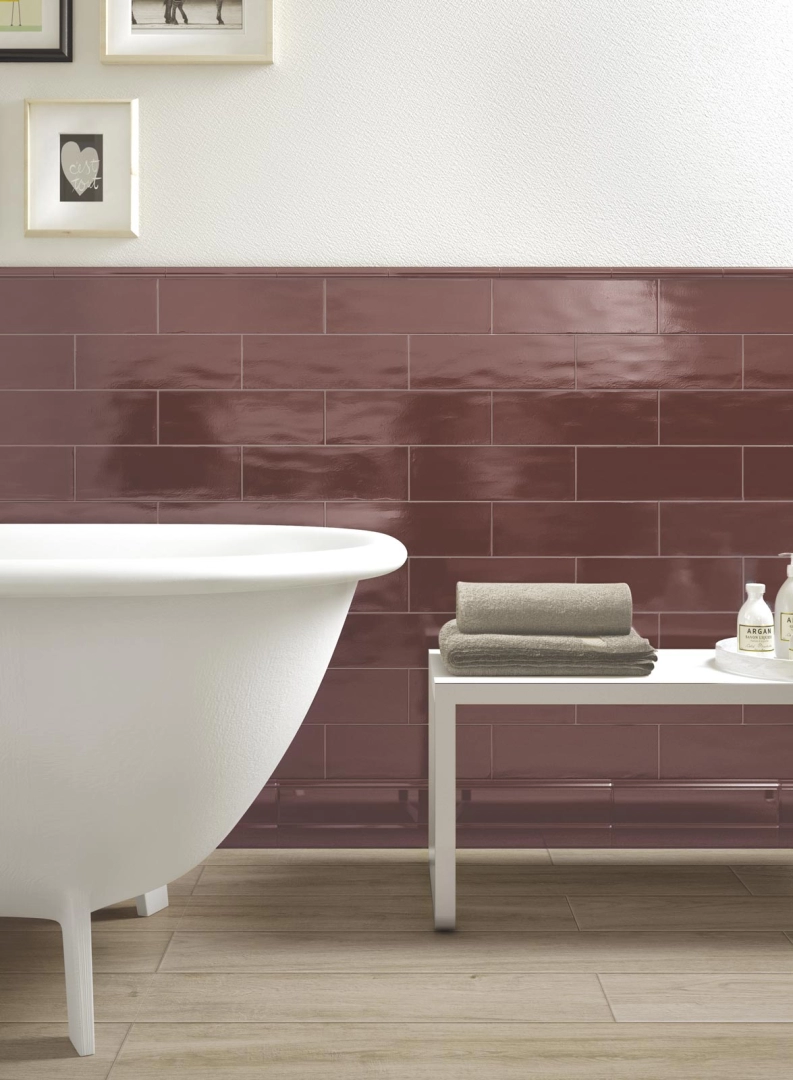 Ragno Brick Glossy gres o efekcie cegła w nowoczesnym apartamencie