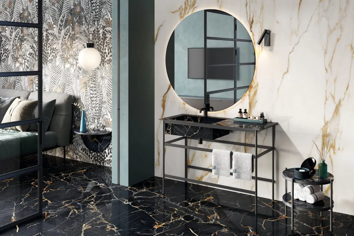 Gres Abk WIDE&STYLE efekt tapeta - aranzacja w strefie dziennej z duzymi przeszkleniami