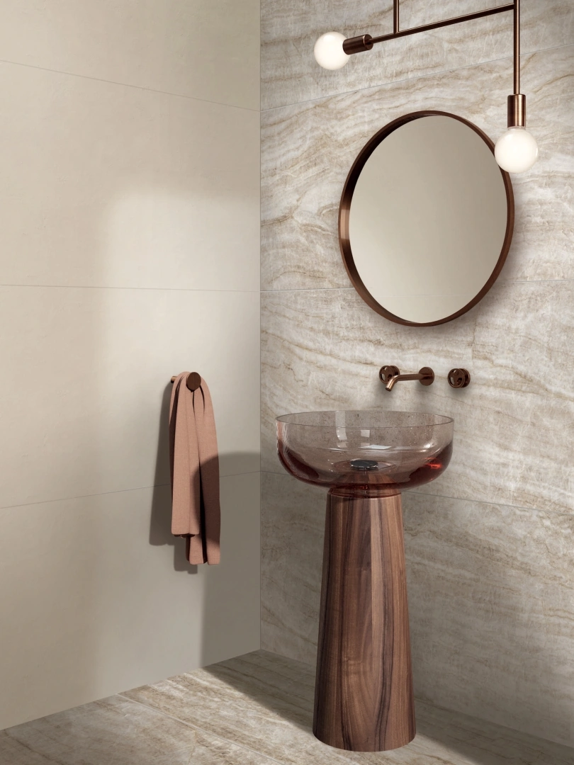 Gres Abk WIDE&STYLE MINI efekt kolor, tapeta - aranzacja w przestronnym holu