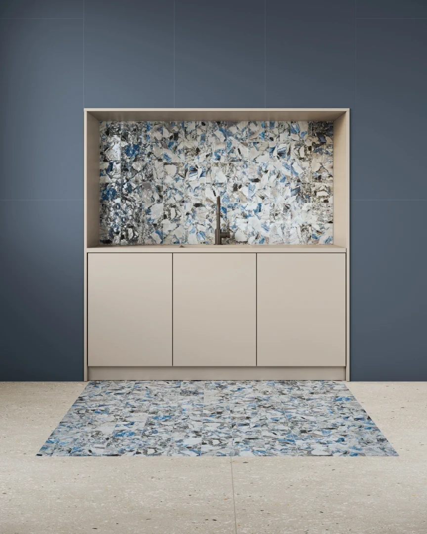 Gres Ape FOUR SEASONS efekt kolor - aranzacja w przy kominku