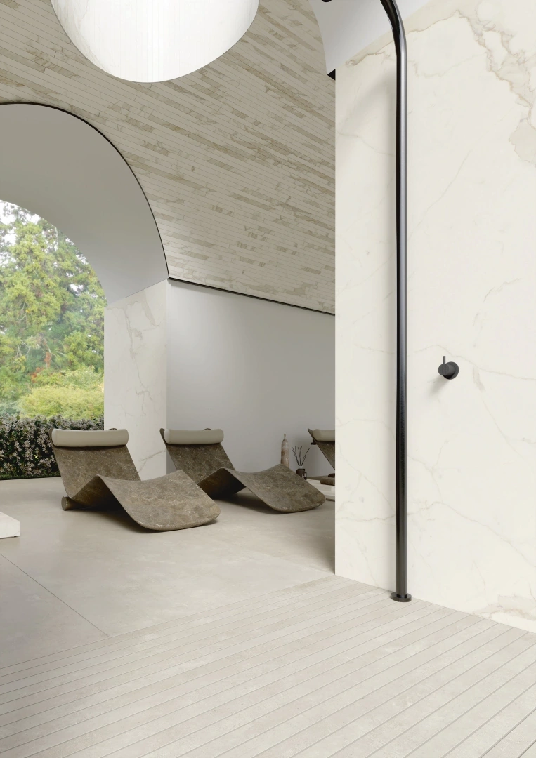 Gres Ariostea MARBLE ACTIVE efekt marmur - aranzacja w elewacji domu