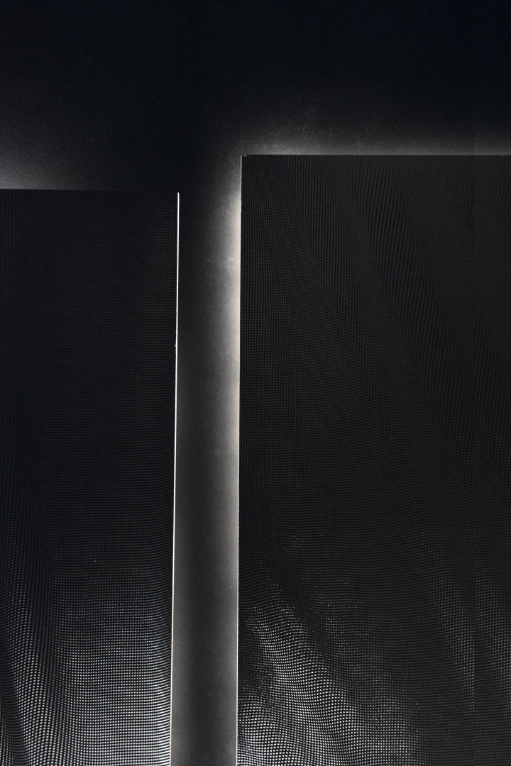 Gres ariostea LUCE efekt metal - aranzacja w eleganckiej lazience