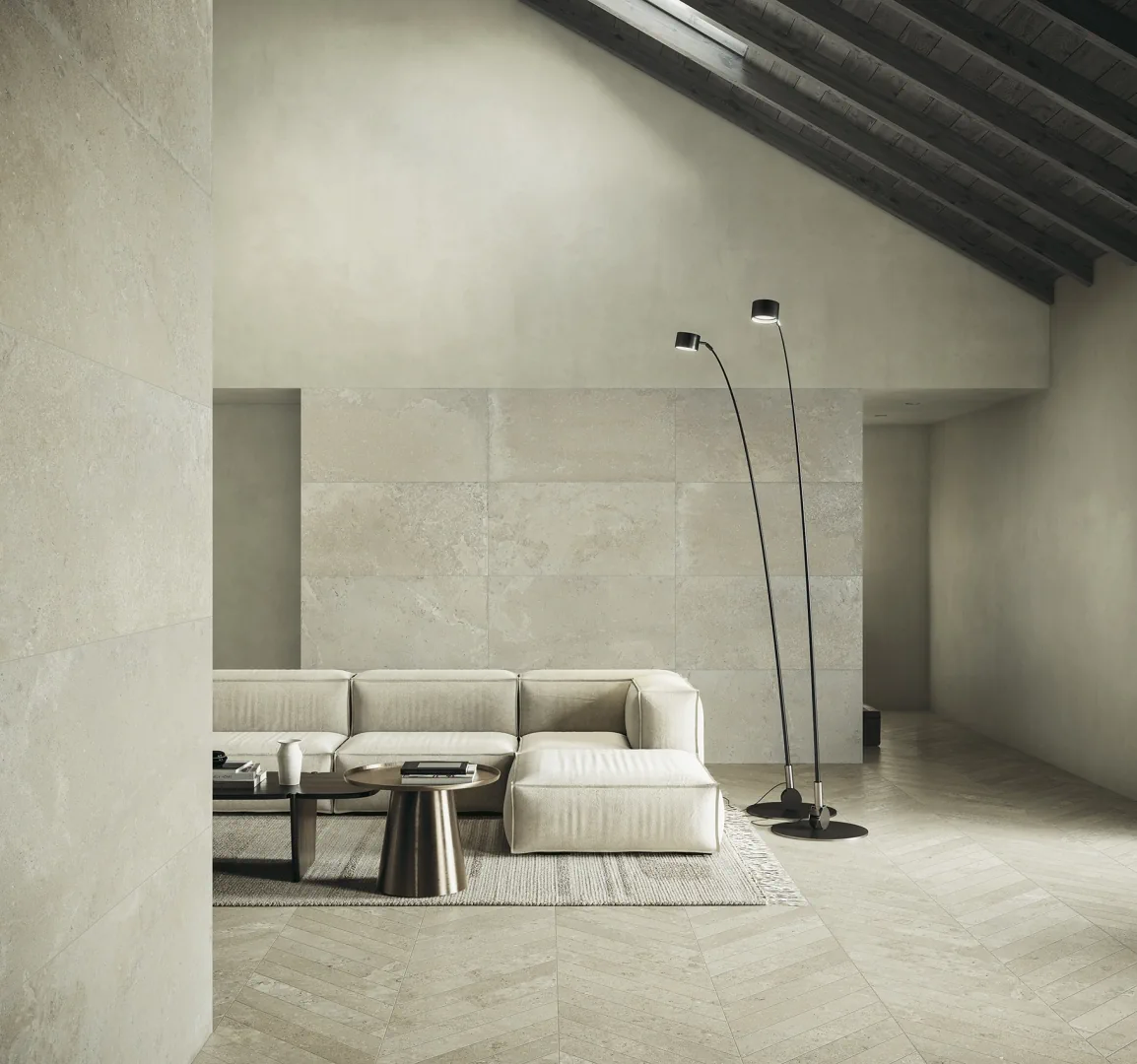 Gres Ascot SIGNATURE STONE efekt kamień - aranzacja w przestronnym holu