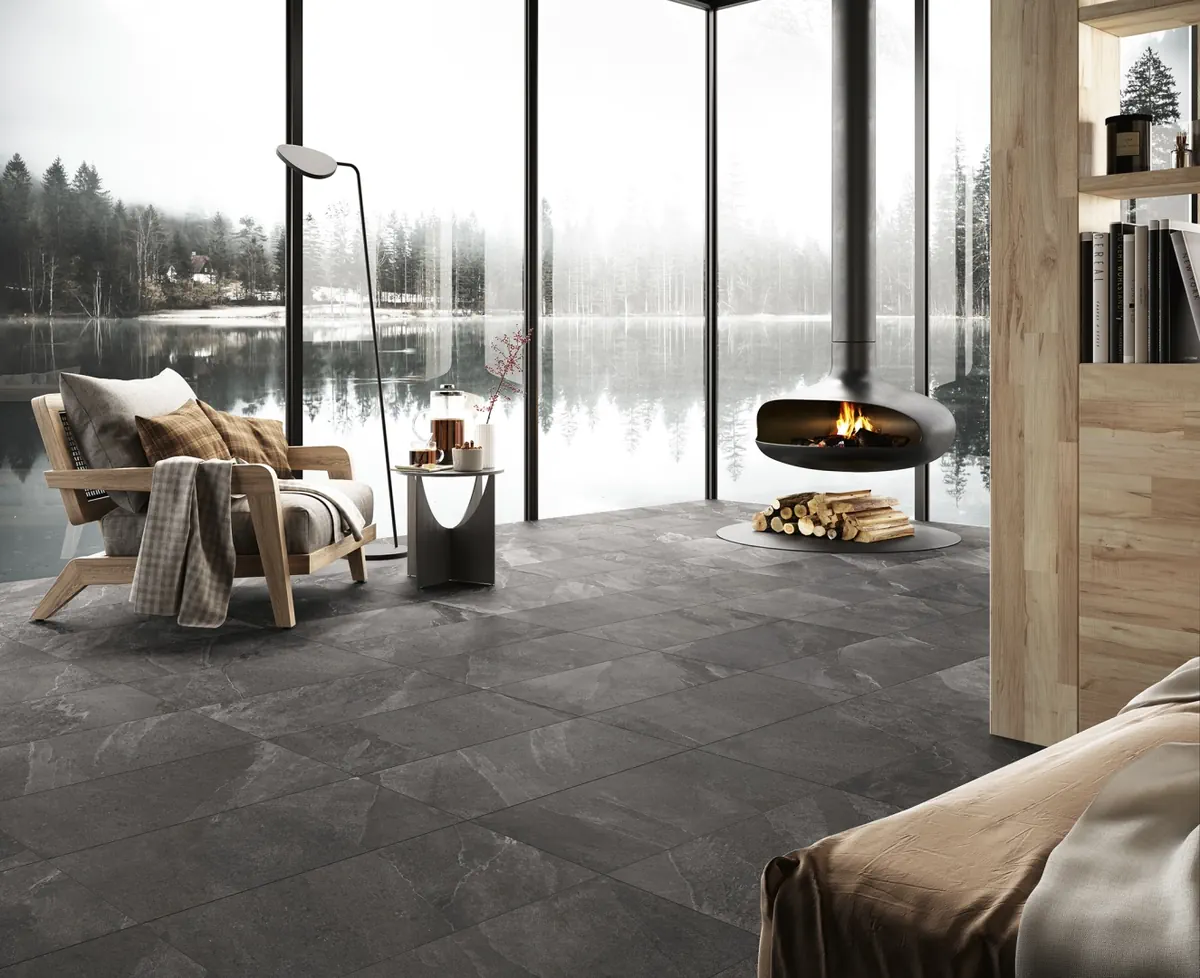 Gres Ascot LIMEQUARTZ efekt kamień - aranzacja w przestronnym holu