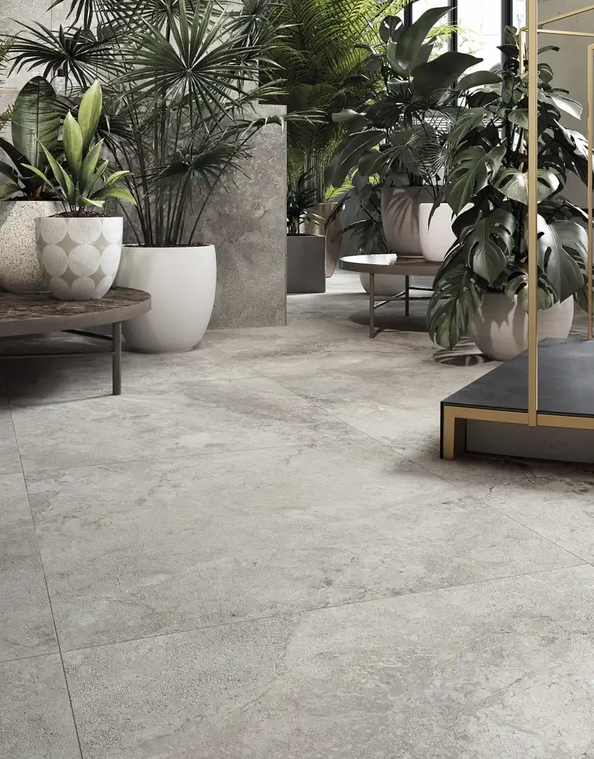 Gres Ascot STONE VALLEY efekt kamień - aranzacja w strefie dziennej z duzymi przeszkleniami