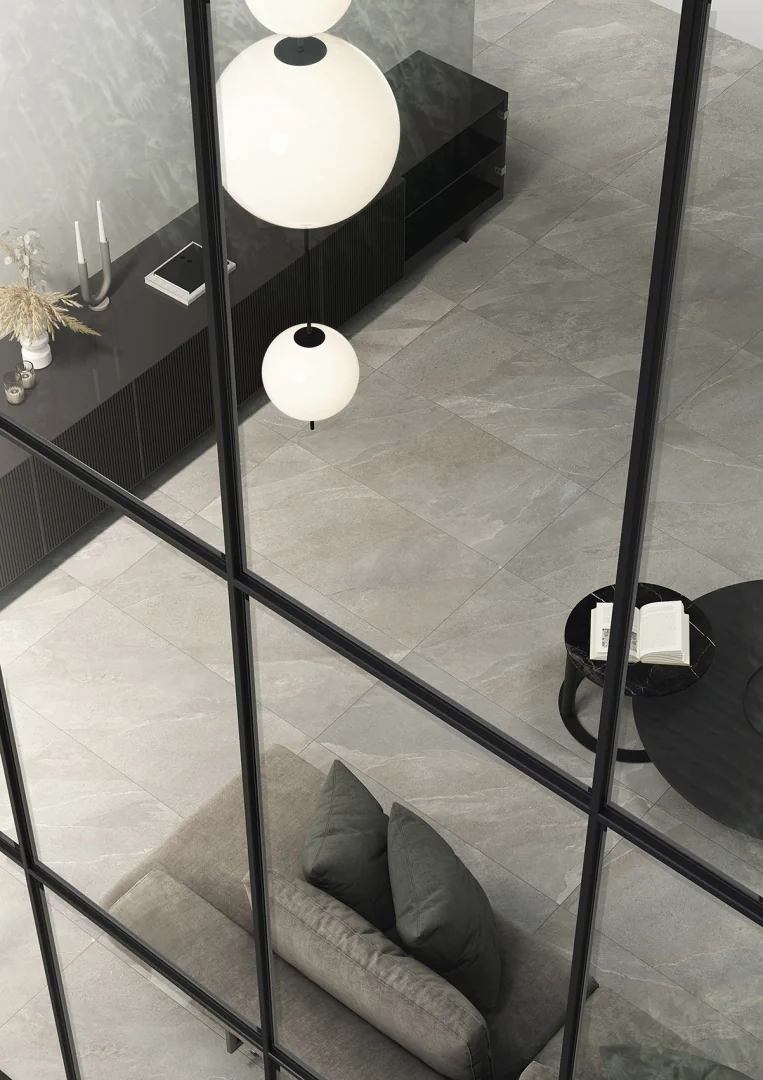 Gres Ascot LIMEQUARTZ efekt kamień - aranzacja w strefie dziennej z duzymi przeszkleniami