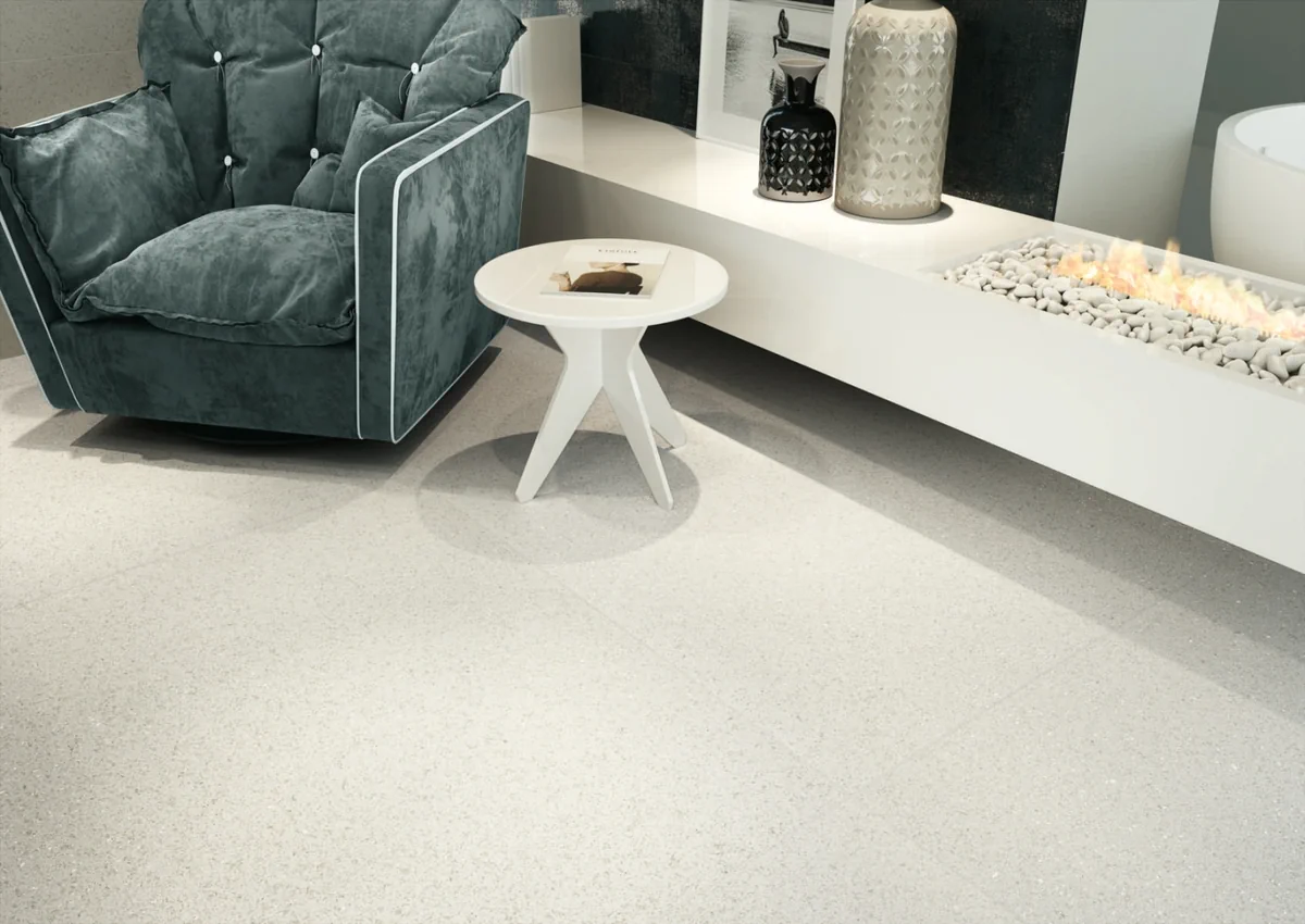 Gres Caesar AUTORE efekt terrazzo - aranzacja w przestronnym holu