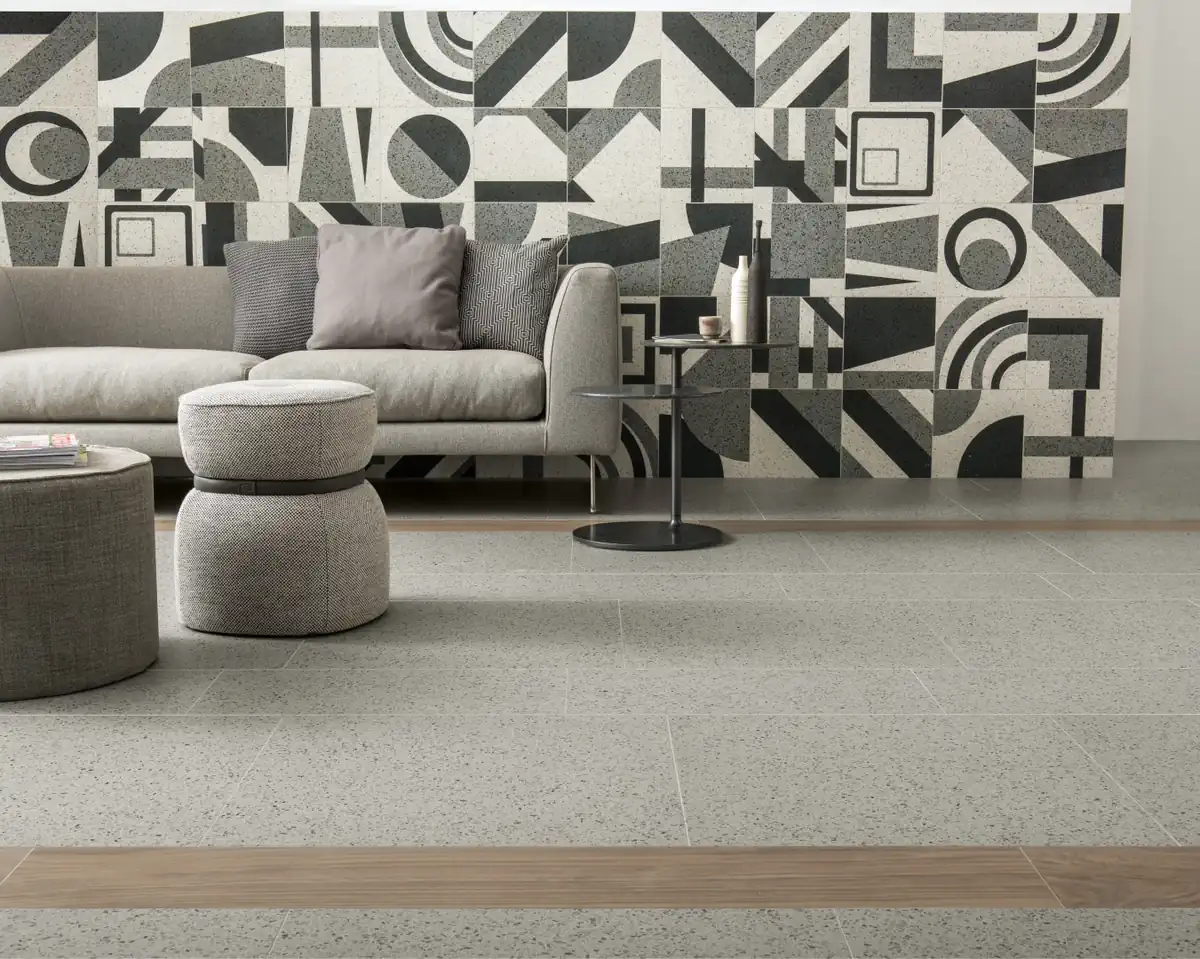 Gres Caesar AUTORE efekt terrazzo - aranzacja w przestronnym holu