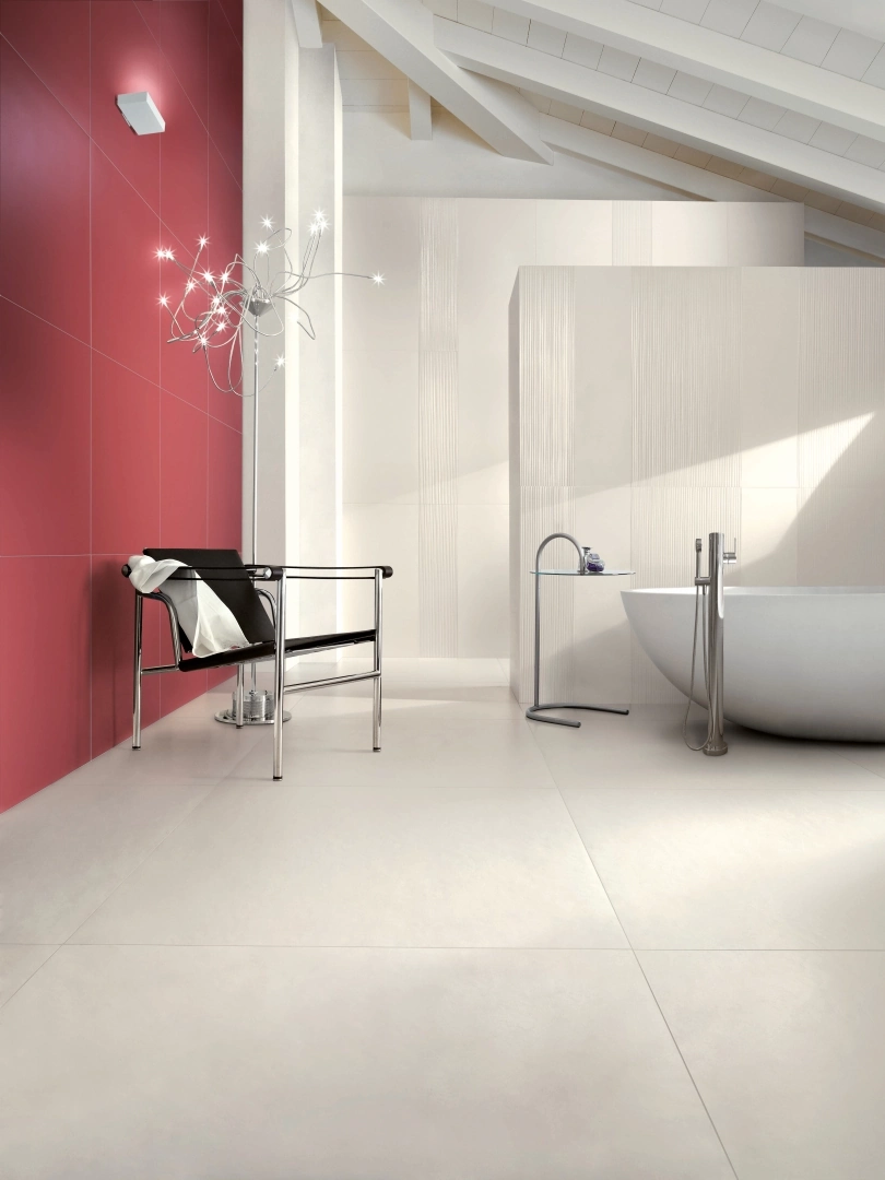 Gres Casalgrande Padana ARCHITECTURE efekt kolor - aranzacja w korytarzu z naturalnym swiatlem