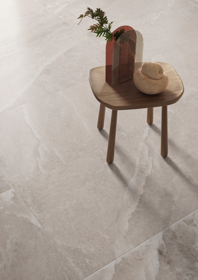 Gres Casalgrande Padana SUPREME efekt marmur - aranzacja w korytarzu z naturalnym swiatlem