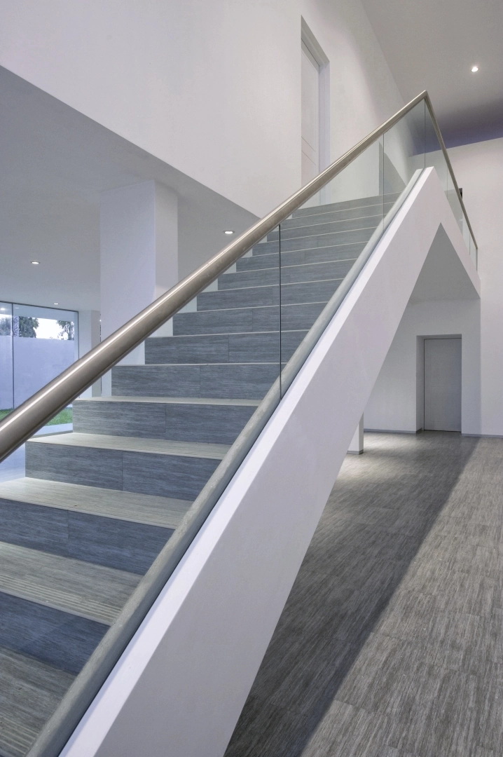 Gres Casalgrande Padana METALWOOD efekt drewno - aranzacja w elewacji domu