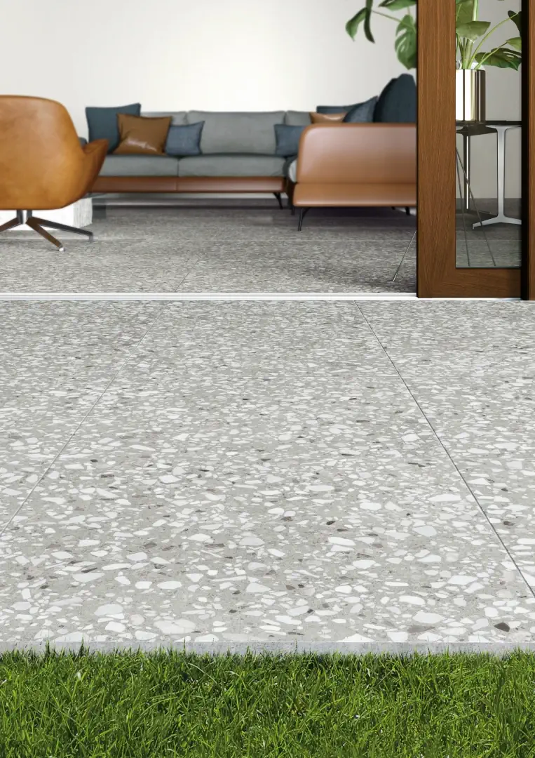 Gres Casalgrande Padana LE VILLE efekt terrazzo - aranzacja w przestronnym holu