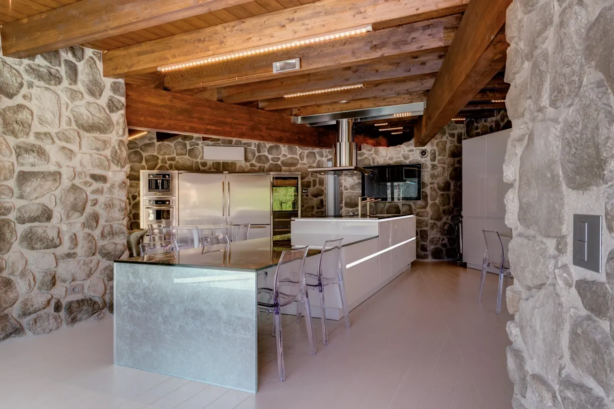 Gres Casalgrande Padana METALWOOD efekt drewno - aranzacja w eleganckiej lazience