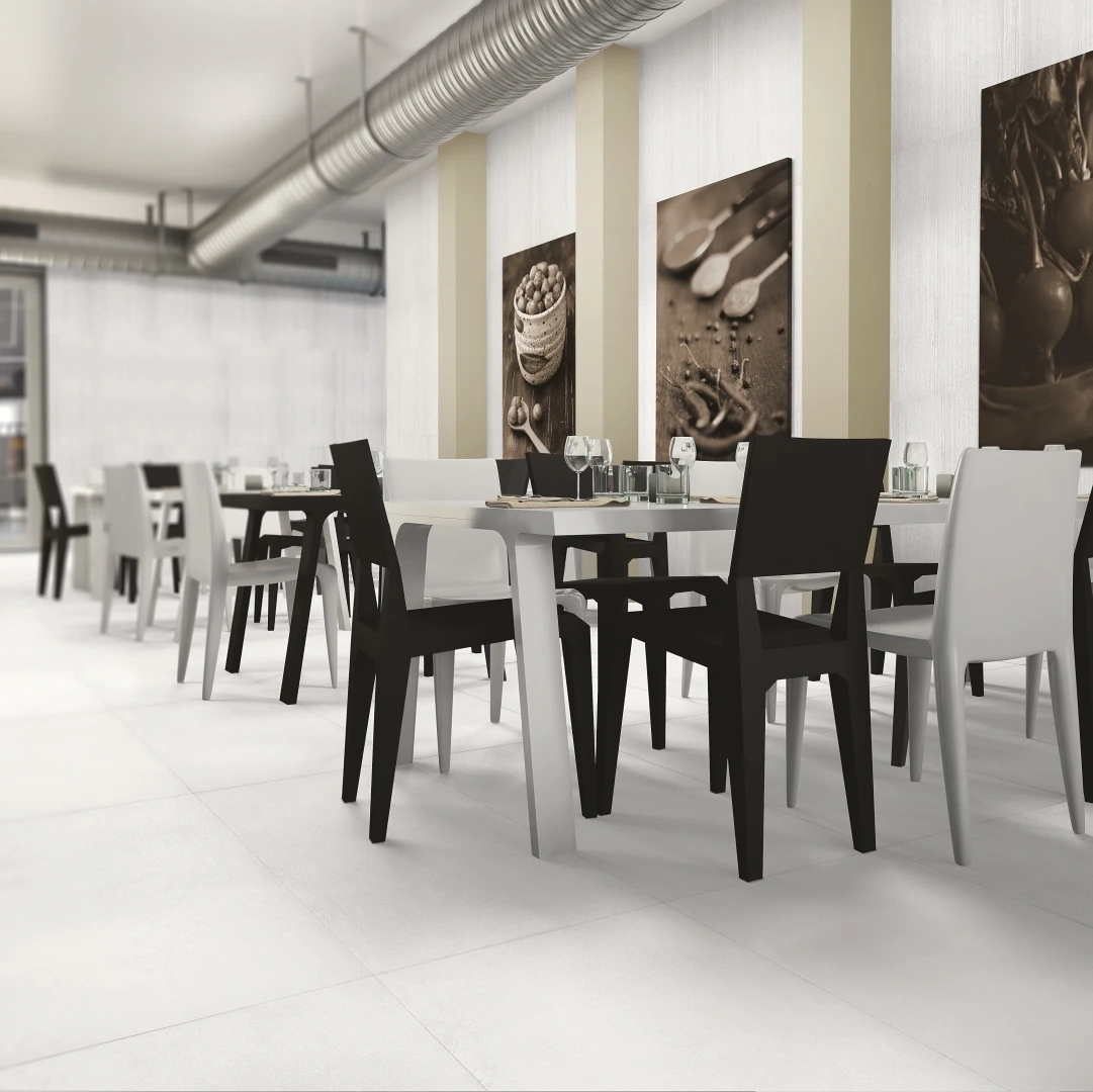 Gres Casalgrande Padana CEMENTO efekt beton - aranzacja w korytarzu z naturalnym swiatlem