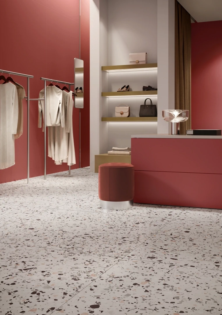 Gres Casalgrande Padana LE VILLE efekt terrazzo - aranzacja w przy kominku