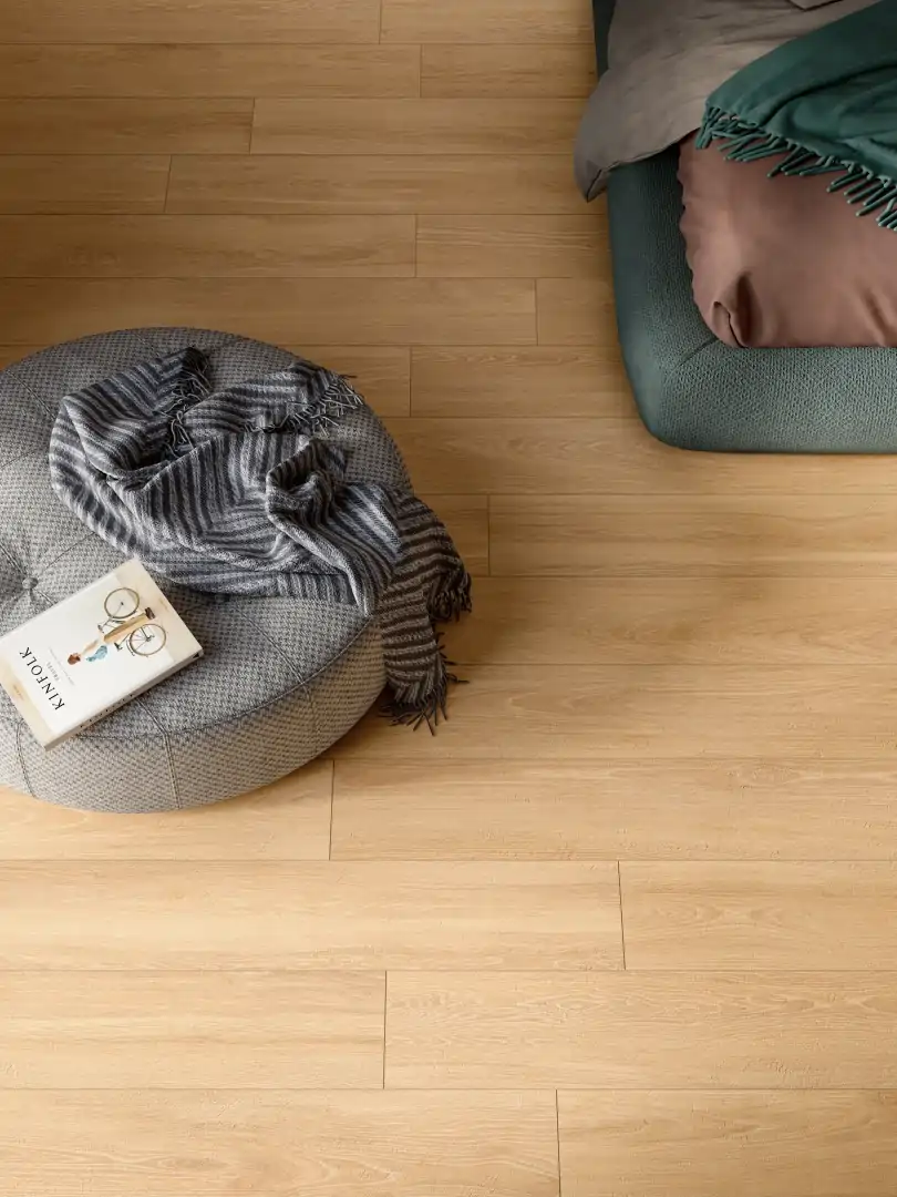 Gres Casalgrande Padana ENGLISH WOOD efekt drewno - aranzacja w minimalistycznym wnetrzu