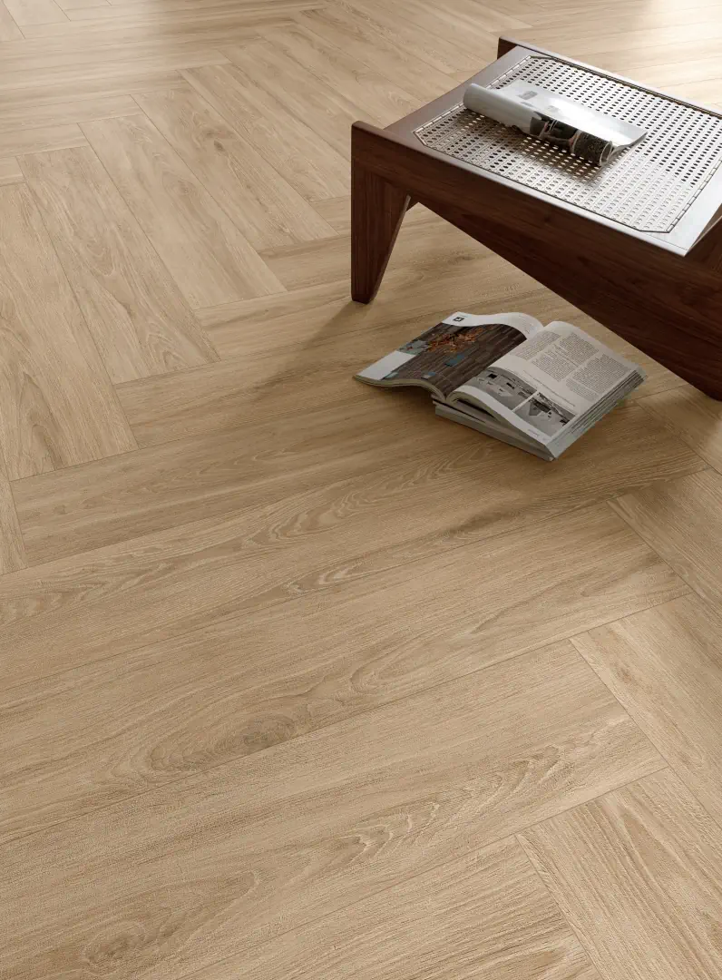 Gres Casalgrande Padana ENGLISH WOOD efekt drewno - aranzacja w elewacji domu
