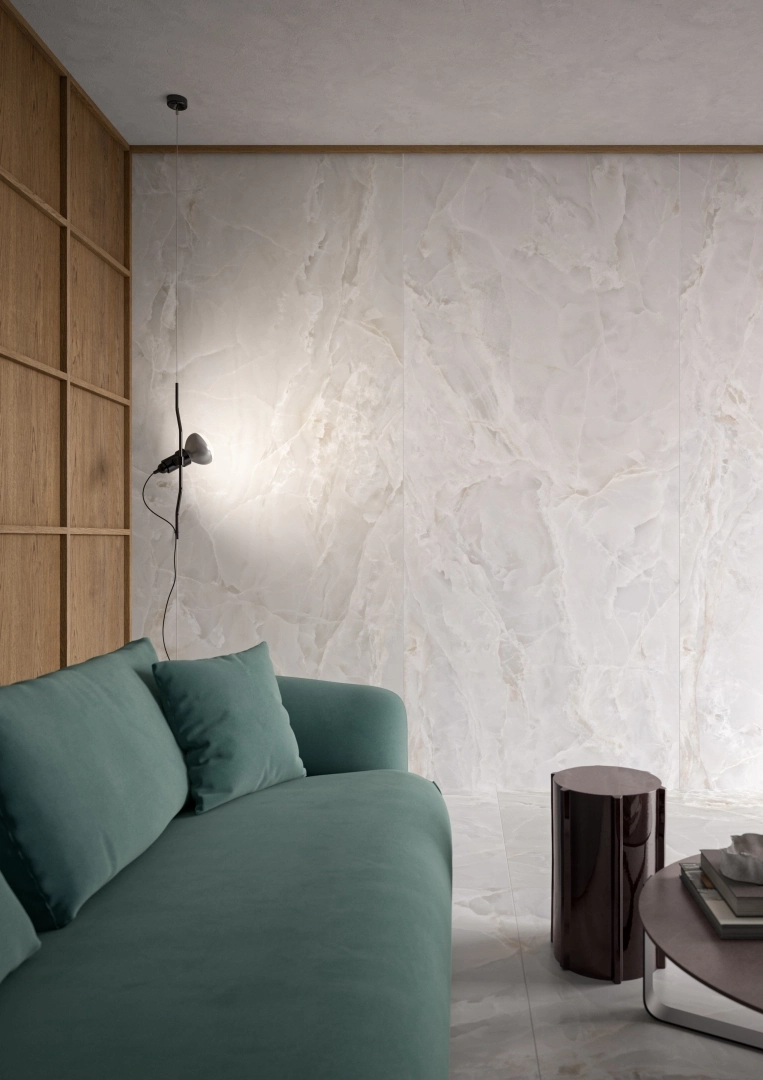 Gres Casalgrande Padana ALABASTRI efekt marmur - aranzacja w minimalistycznym wnetrzu