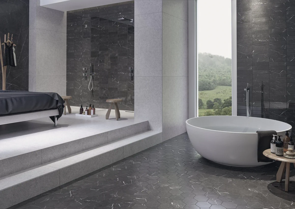 Gres Cifre MARQUINA efekt marmur - aranzacja w eleganckiej lazience