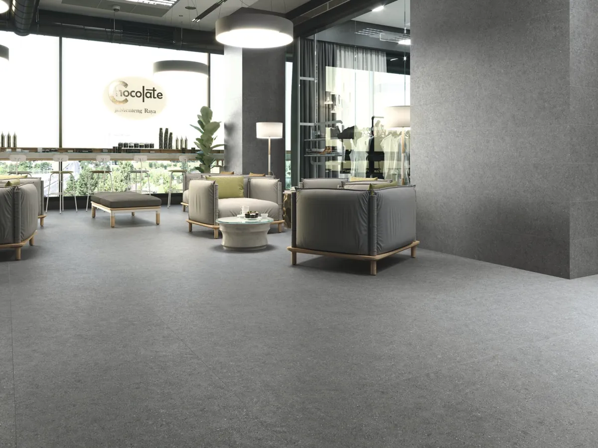 Gres Cifre GRANITE efekt kamień - aranzacja w strefie dziennej z duzymi przeszkleniami