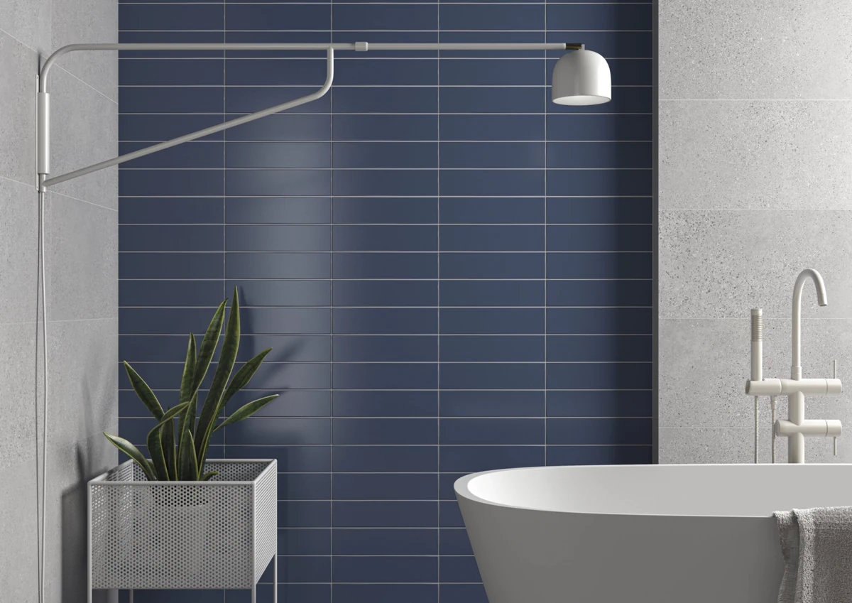 Gres Cifre TIMELESS efekt kolor - aranzacja w przestronnym holu