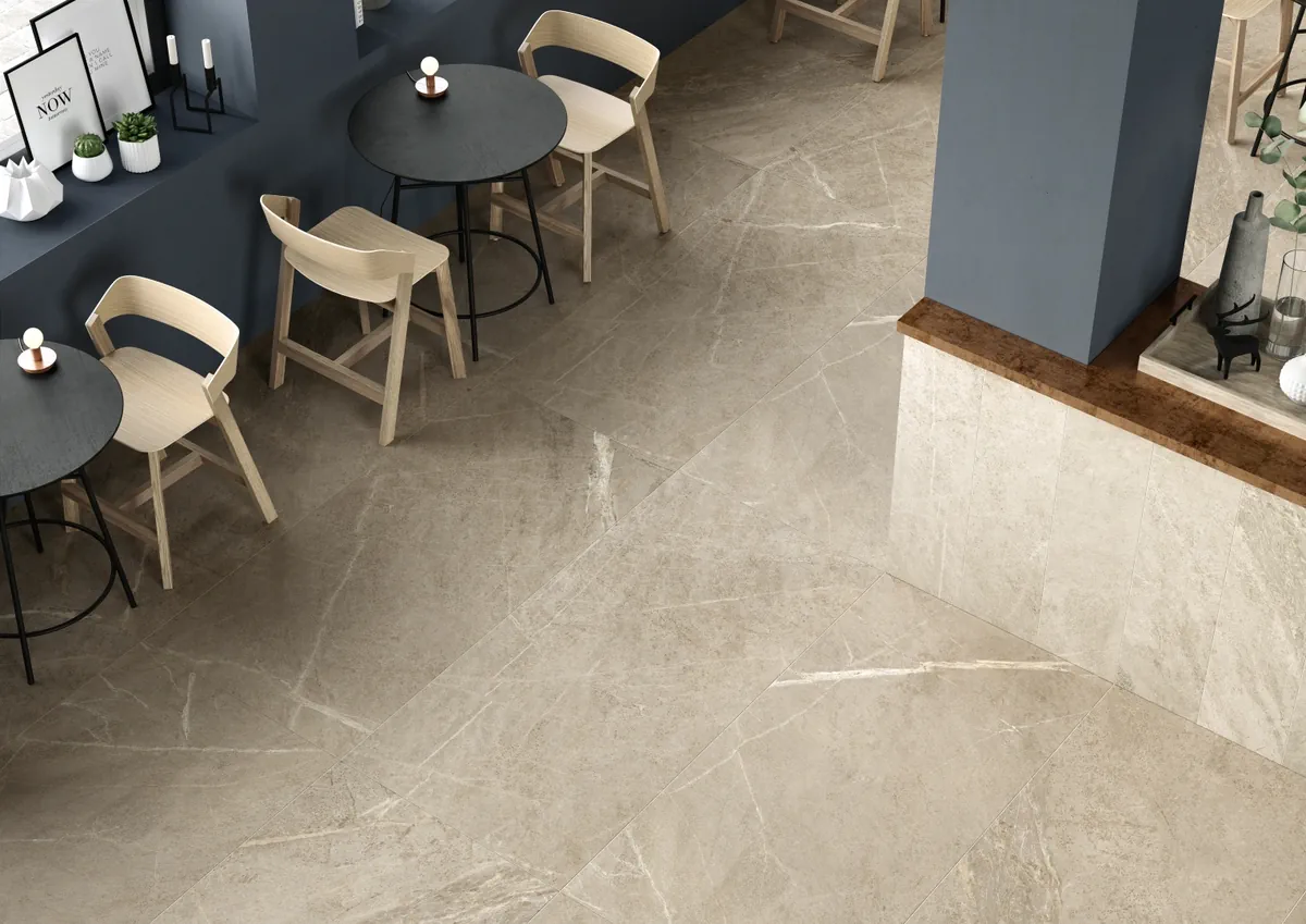 Gres Coem SOAP STONE efekt marmur, kamień - aranzacja w nowoczesnym salonie