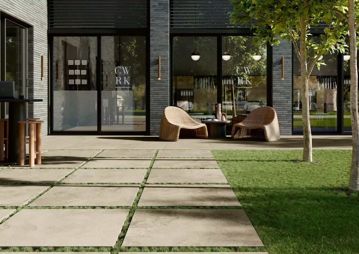 Gres Coem VERSATILE STONE efekt kamień - aranzacja w przestronnym holu