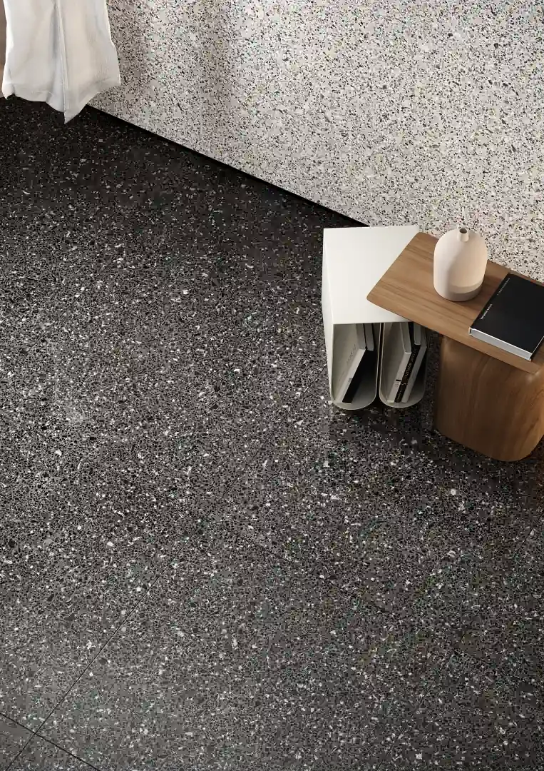 Gres Coem PORFIRICA AGLO efekt terrazzo - aranzacja w przestronnym holu