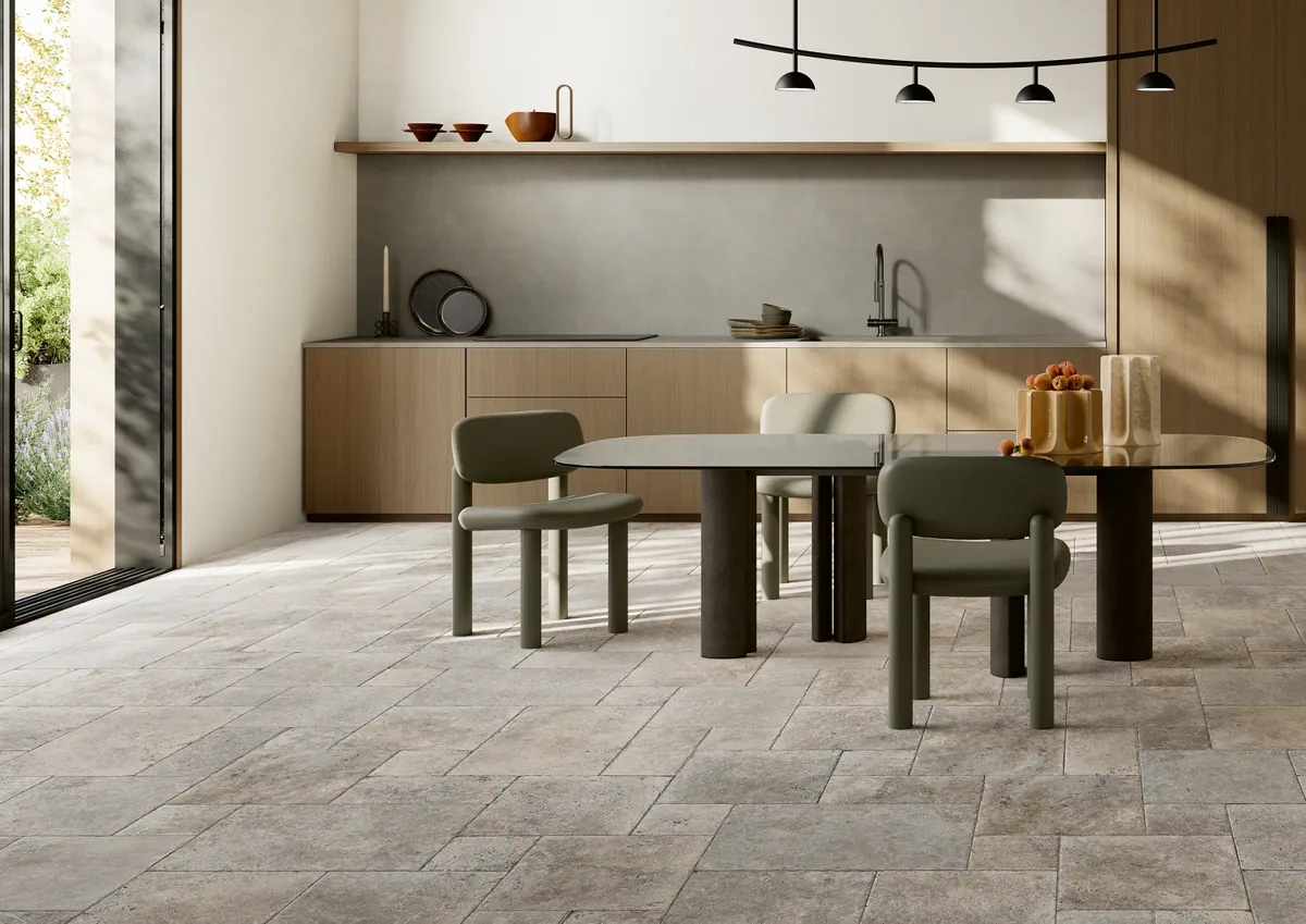 Gres Coem AQUITAINE efekt kamień - aranzacja w eleganckiej lazience