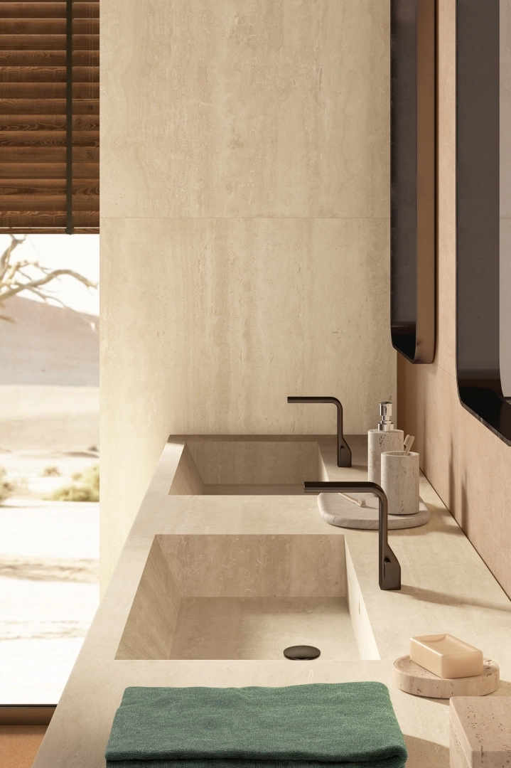 Gres Coem TOUCH STONE VEIN efekt marmur - aranzacja w minimalistycznym wnetrzu
