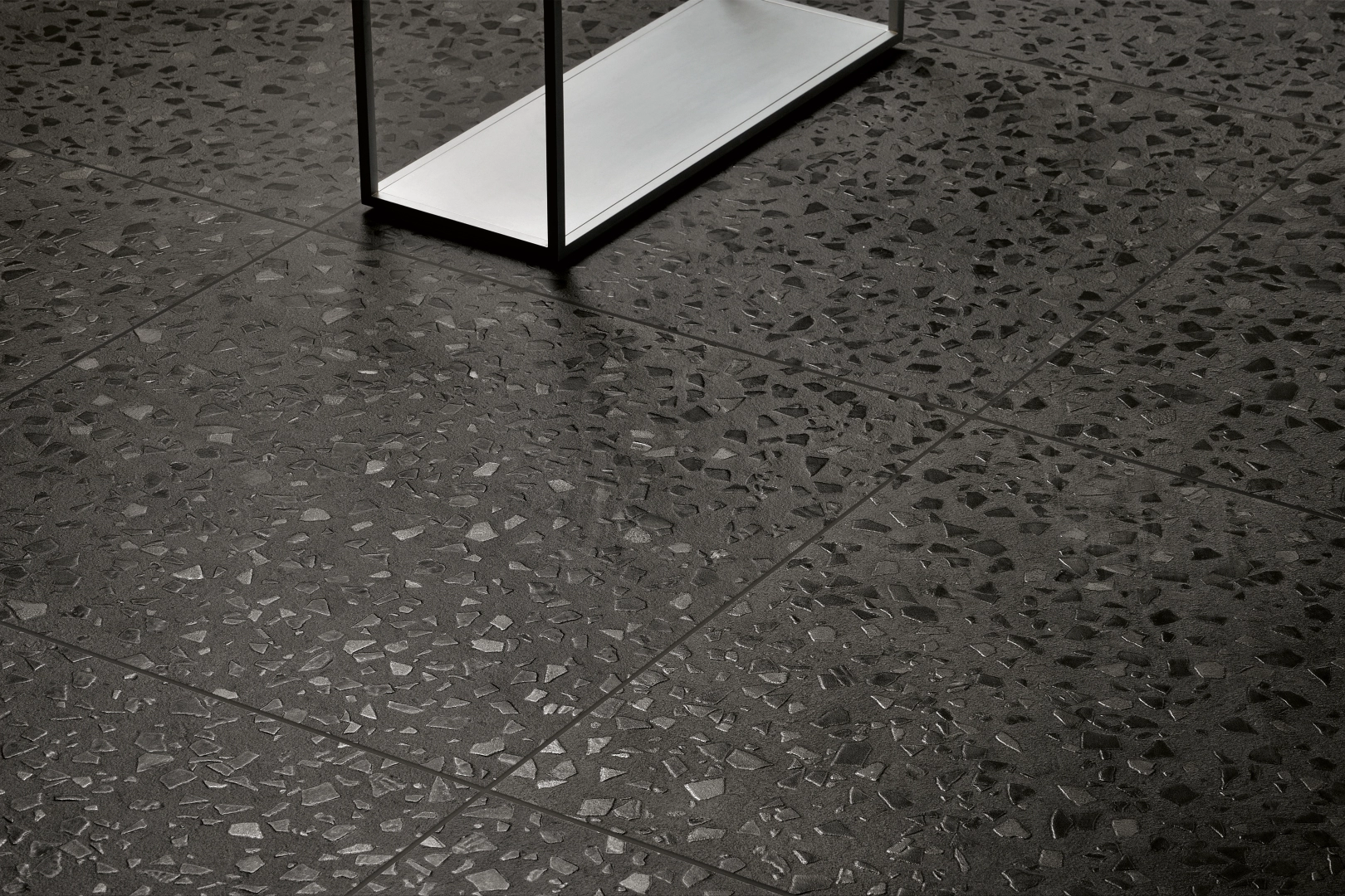 Gres Coem TERRAZZO efekt terrazzo - aranzacja w przestronnym holu