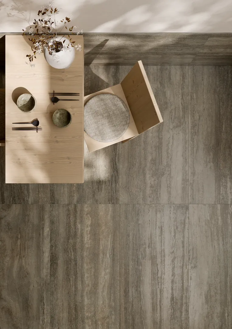 Gres Coem TOUCH STONE VEIN efekt marmur - aranzacja w przestronnym holu