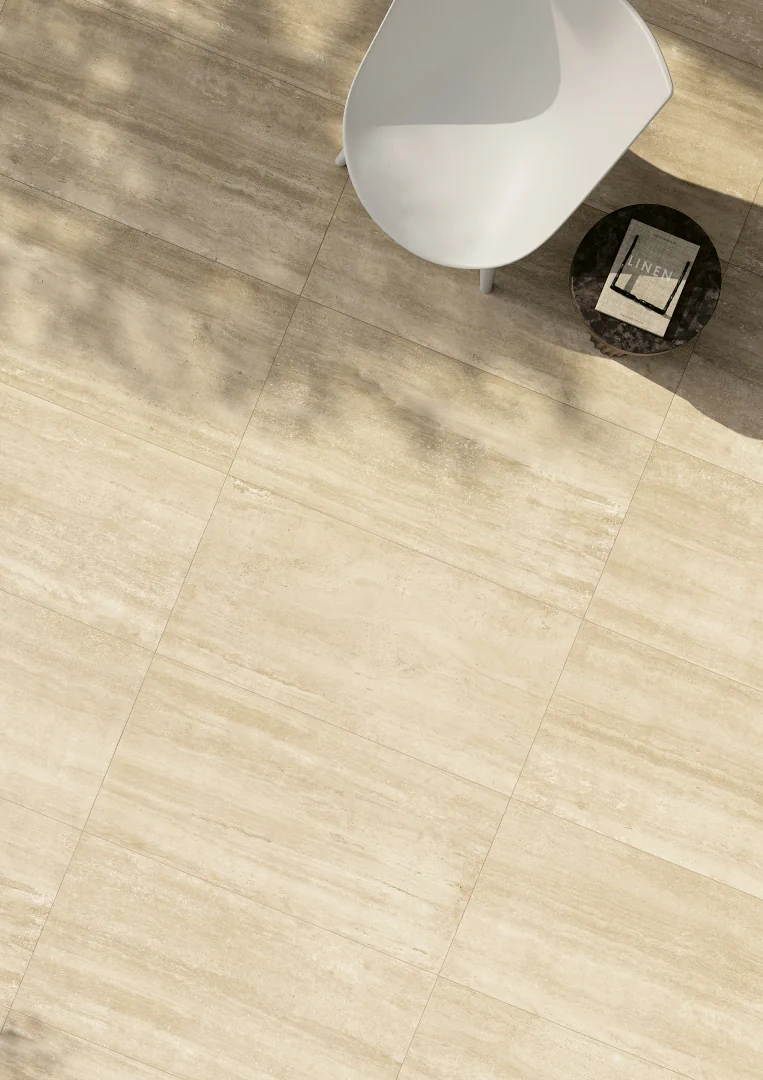 Gres Coem TOUCH STONE VEIN efekt marmur - aranzacja w przy kominku