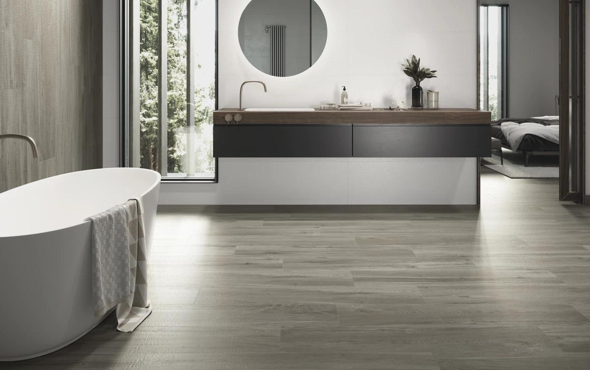 Gres Colorker LAKEVIEW efekt drewno - aranzacja w strefie dziennej z duzymi przeszkleniami