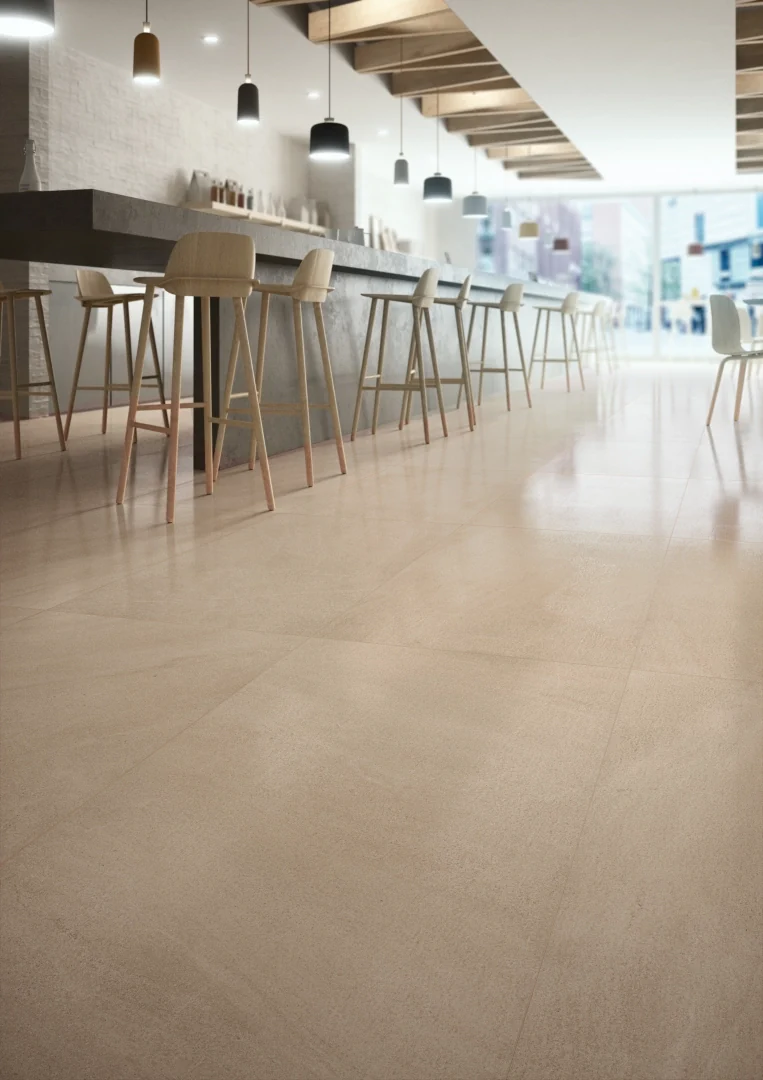 Gres Cotto D'este LIMESTONE efekt kamień - aranzacja w przestronnym holu