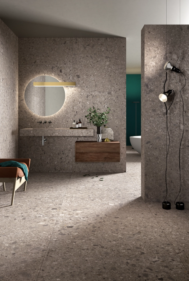 Gres Cotto D'este PIETRA D'ISEO efekt terrazzo - aranzacja w przy kominku