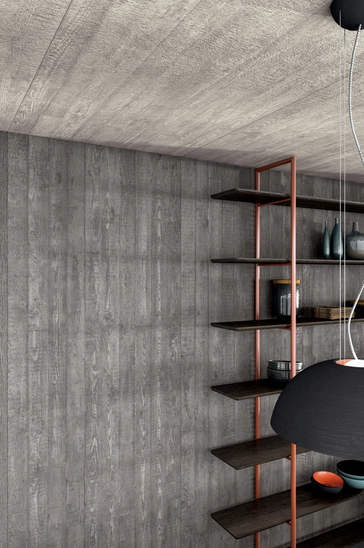 Gres Cotto D'este CEMENT PROJECT efekt beton - aranzacja w korytarzu z naturalnym swiatlem