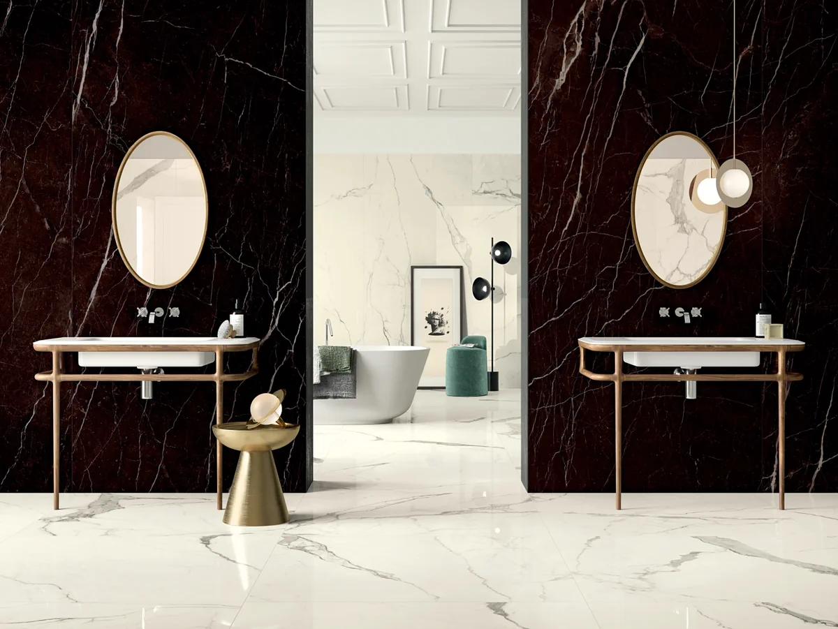 Gres Cotto D'este VANITY efekt marmur - aranzacja w strefie dziennej z duzymi przeszkleniami