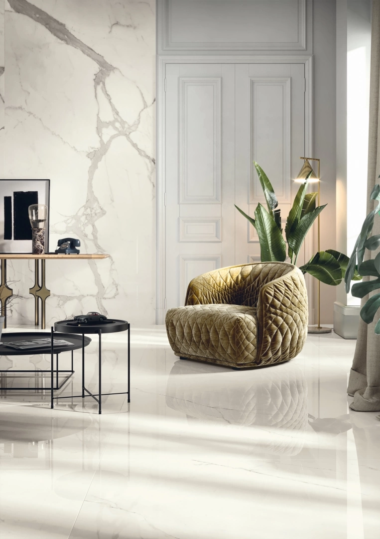 Gres Cotto D'este VANITY efekt marmur - aranzacja w przestronnym holu