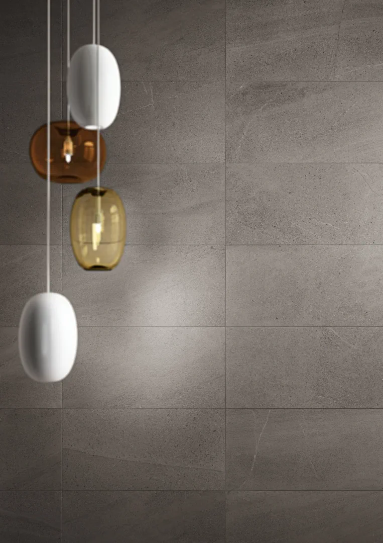 Gres Cotto D'este LIMESTONE efekt kamień - aranzacja w przy kominku