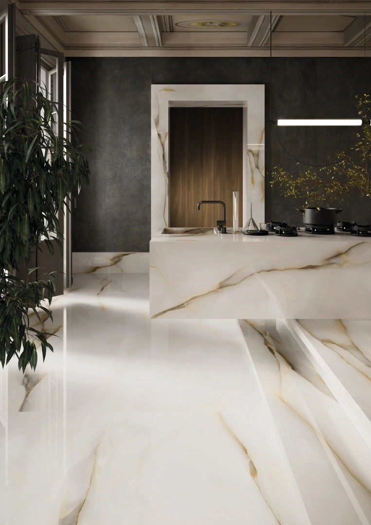 Gres Emil TELE DI MARMO PURE ONYX efekt marmur - aranzacja w przestronnym holu