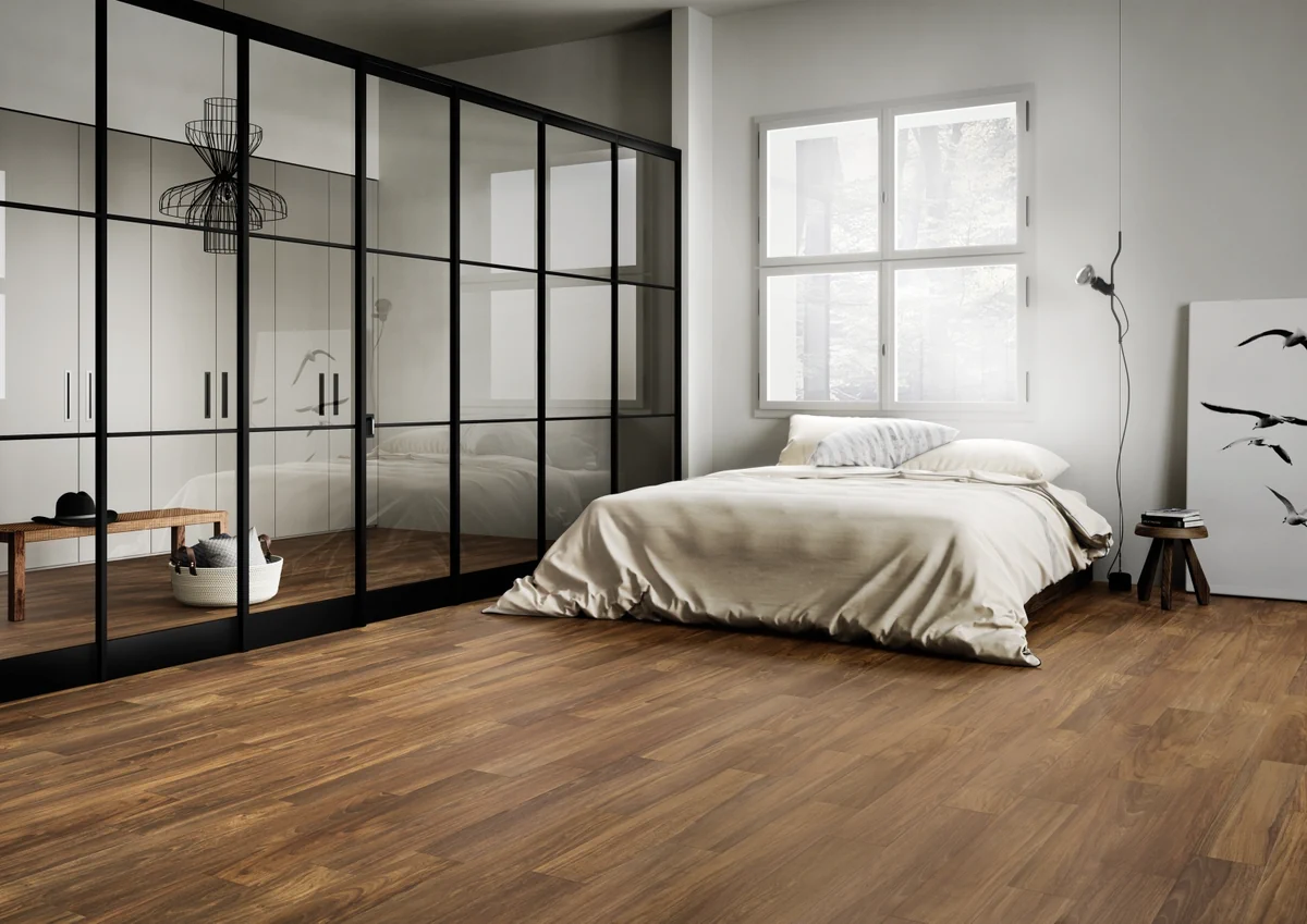 Gres Emil SLEEK WOOD efekt drewno - aranzacja w przy kominku