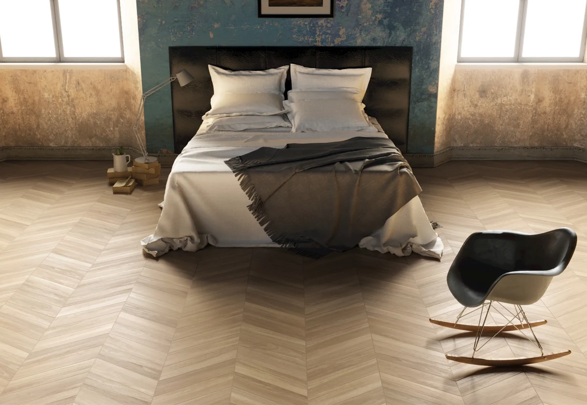 Gres Emil SLEEK WOOD efekt drewno - aranzacja w przestronnym holu