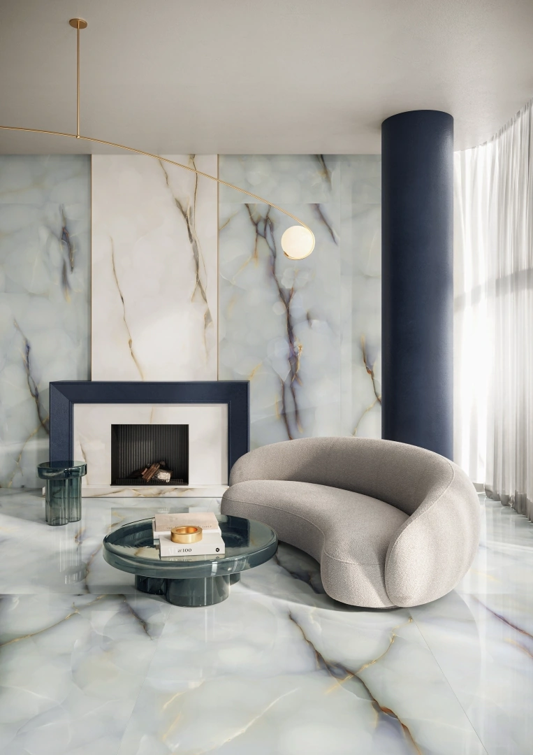 Gres Emil TELE DI MARMO PURE ONYX efekt marmur - aranzacja w korytarzu z naturalnym swiatlem