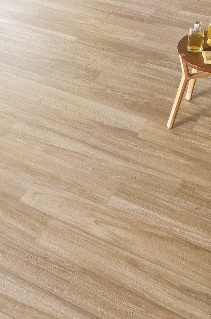 Gres Emil SLEEK WOOD efekt drewno - aranzacja w eleganckiej lazience