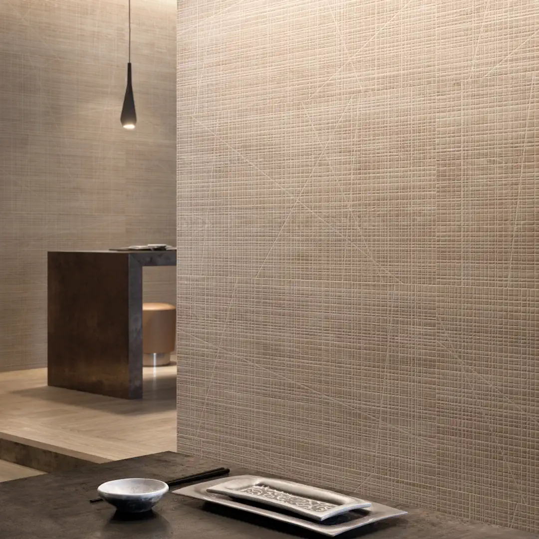 Gres Ergon WOODTOUCH efekt drewno - aranzacja w przestronnym holu